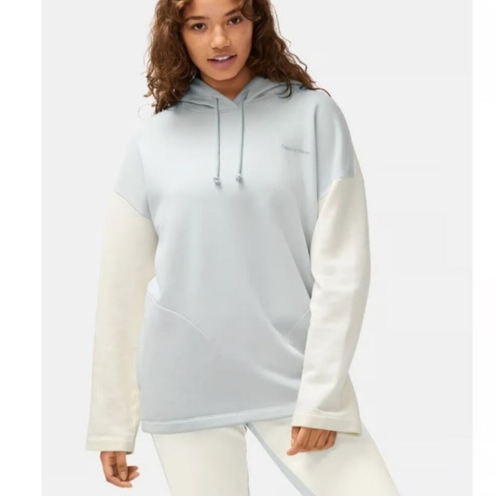 NWT Outdoor Voices Soft Cotton Oversized Hoodie Size M